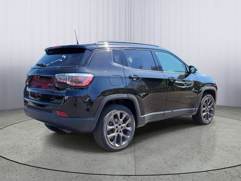 Used 2019 Jeep Compass High Altitude AWD/4WD image 3