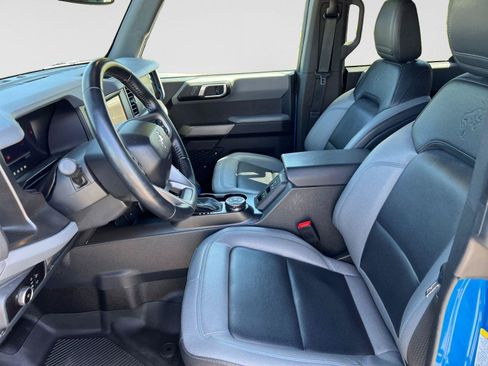 Used 2023 Ford Bronco Black Diamond AWD/4WD image 11