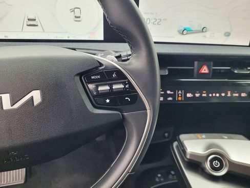 Used 2024 Kia EV6 Light image 21