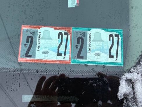 Used 2012 Toyota Sienna XLE w/ Premium Pkg image 17