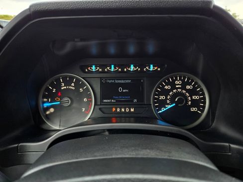 Used 2019 Ford F150 XLT w/ Equipment Group 302A Luxury AWD/4WD image 18