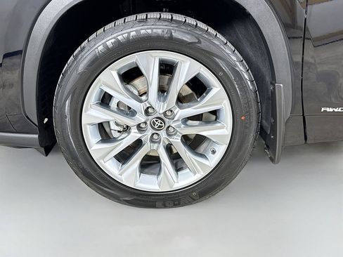 Used 2023 Toyota Highlander Limited image 36