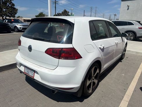 Used 2017 Volkswagen GTI SE FWD image 5