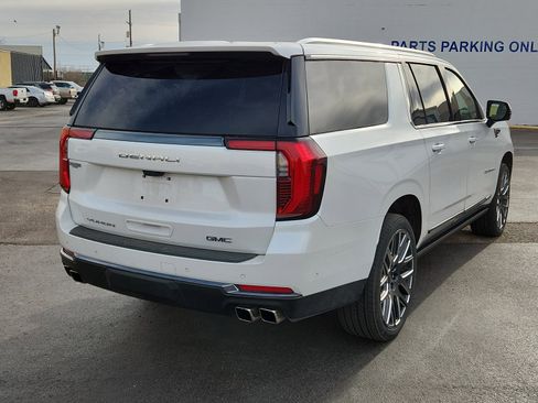 Used 2025 GMC Yukon XL Denali Ultimate w/ LPO, Floor Liner Package image 4