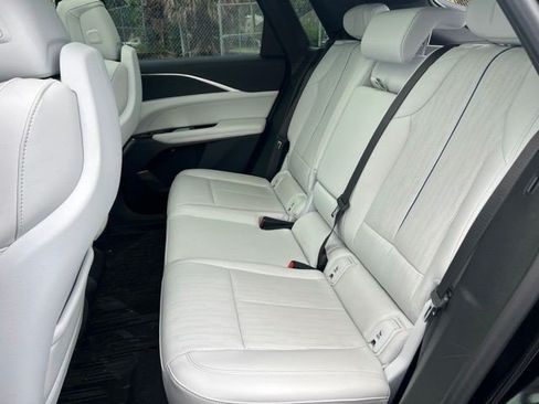 Certified 2024 Cadillac Lyriq Luxury RWD image 15