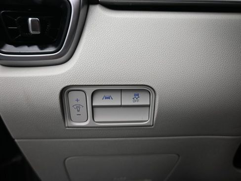Used 2023 Kia Sorento S FWD image 28