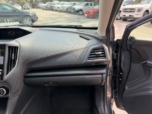 Used 2020 Subaru Crosstrek 2.0i Premium image 38