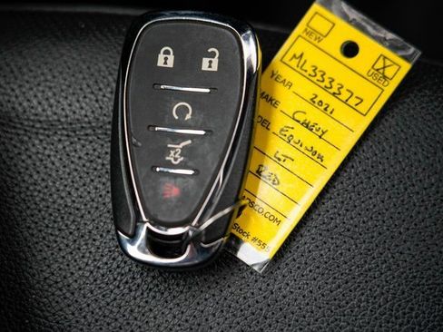 Used 2021 Chevrolet Equinox LT image 34