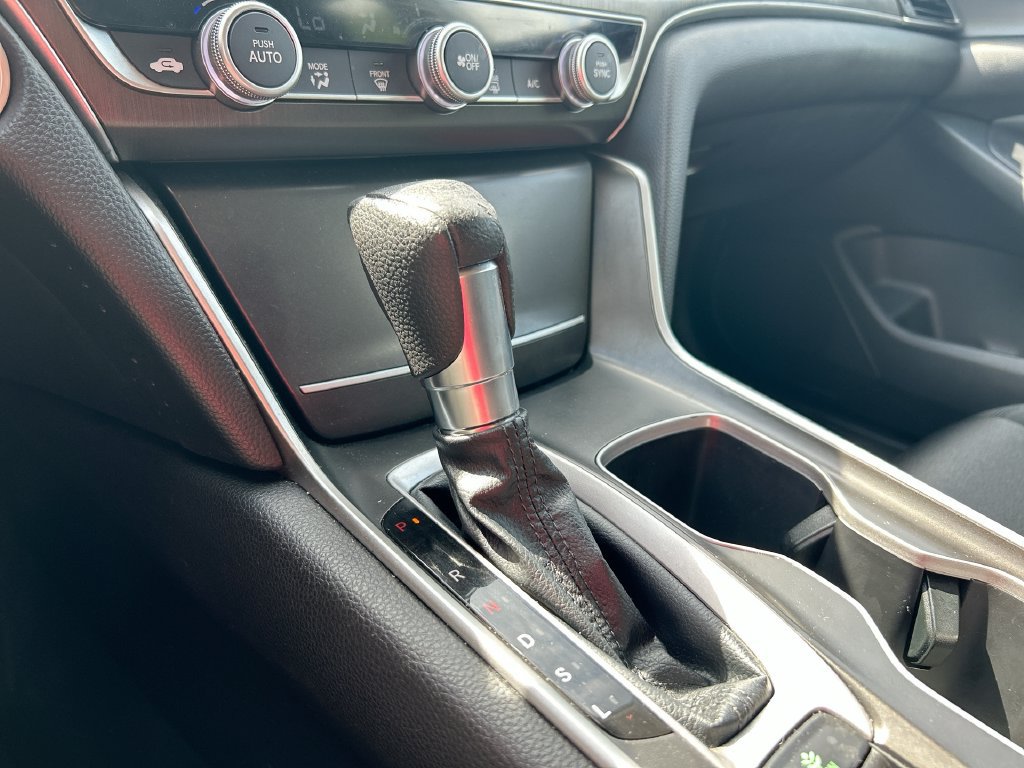 Used 2018 Honda Accord LX image 24