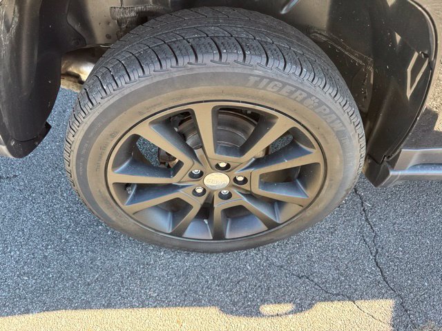 Used 2017 Jeep Compass High Altitude AWD/4WD image 9