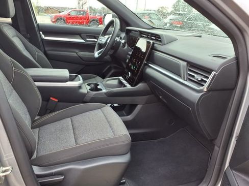 Used 2026 GMC Terrain Elevation w/ Technology Package II image 21