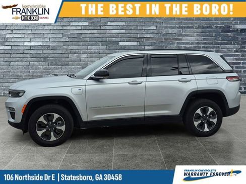 Used 2025 Jeep Grand Cherokee Limited 4xe AWD/4WD image 2