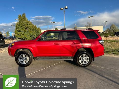 Used 2024 Toyota 4Runner SR5 Premium AWD/4WD image 4