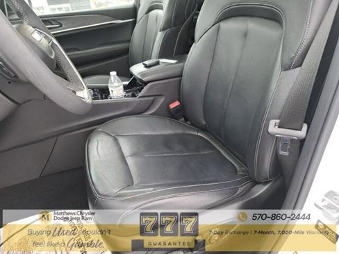 Certified 2023 Jeep Grand Cherokee L Limited w/ Black Appearance Package image 15