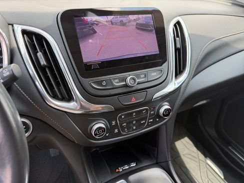 Used 2020 Chevrolet Equinox Premier w/ LPO, Floor Liner Package FWD image 19