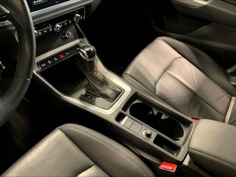 Certified 2022 Audi Q3 2.0T Premium image 17