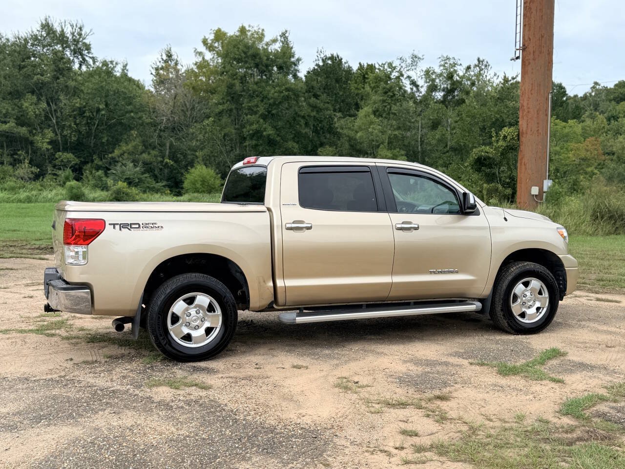 Used 2010 Toyota Tundra Limited RWD image 5