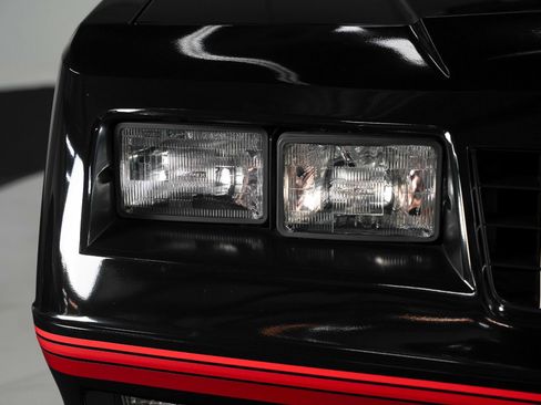 Used 1988 Chevrolet Monte Carlo SS RWD image 11