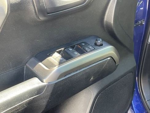 Used 2022 Toyota Tacoma SR5 image 28