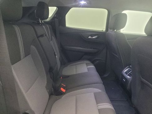 Used 2025 Chevrolet Blazer LT FWD image 19