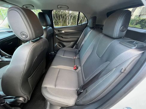 Used 2025 Buick Encore GX Preferred image 23