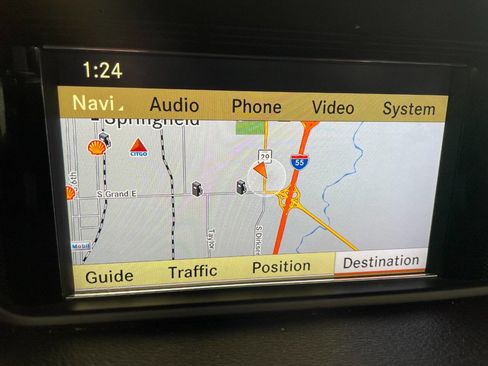 Used 2010 Mercedes-Benz E 350 E 350 Luxury 4MATIC AWD 4dr Se image 33