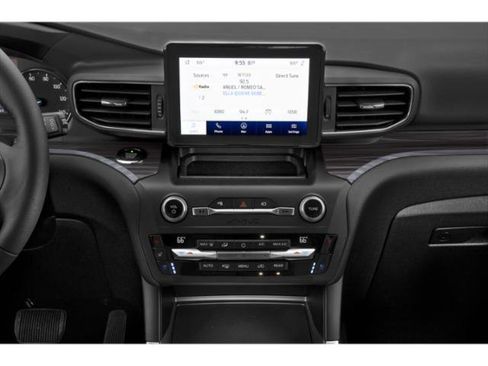 Used 2021 Ford Explorer Limited AWD/4WD image 10