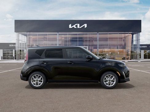 New 2025 Kia Soul LX w/ LX Technology Package image 7