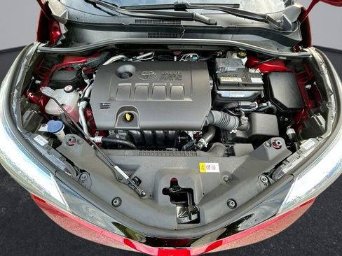 Used 2022 Toyota C-HR XLE FWD image 31