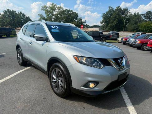 Used 2016 Nissan Rogue SL FWD image 4