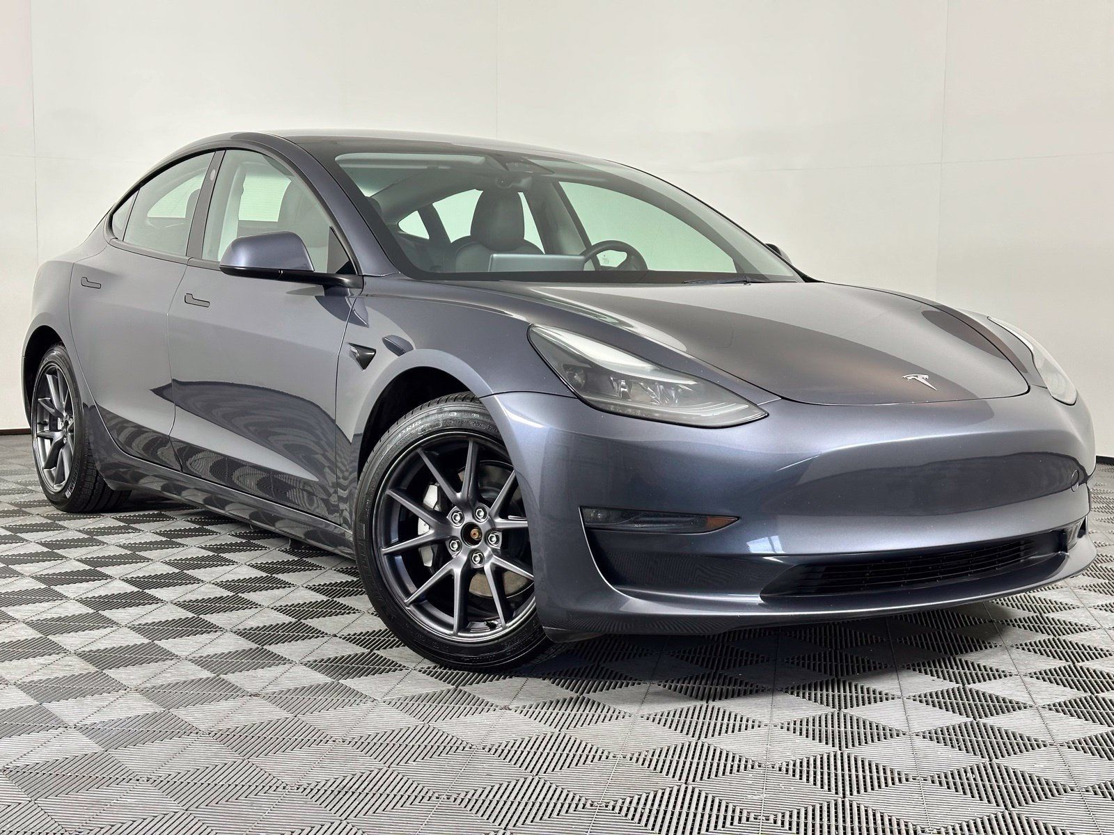 Used 2023 Tesla Model 3 Long Range AWD/4WD image 1