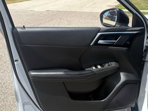 Used 2022 Mitsubishi Outlander SE FWD image 10