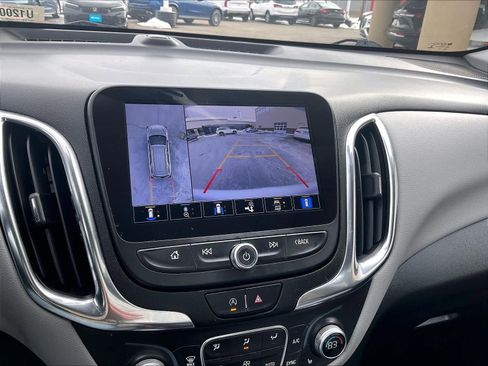 Used 2022 Chevrolet Equinox LT image 19