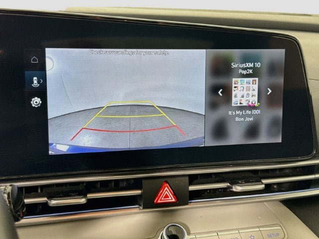 Used 2025 Hyundai Elantra Limited FWD image 14