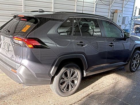 Used 2023 Toyota RAV4 XLE Premium AWD/4WD image 5