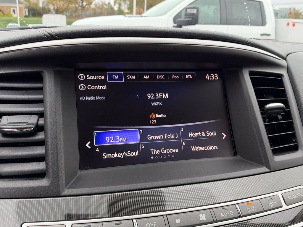 Used 2017 INFINITI QX60 Luxe w/ Premium Plus Package AWD/4WD image 34