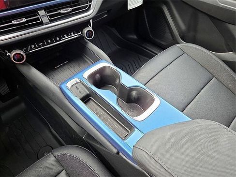 New 2026 Chevrolet Equinox EV LT image 20