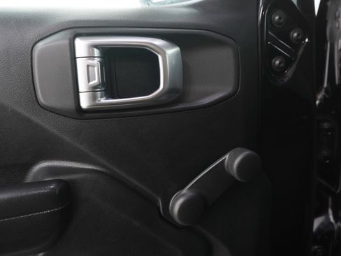 Used 2019 Jeep Wrangler Sport AWD/4WD image 20