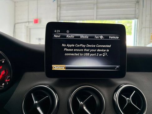 Certified 2018 Mercedes-Benz GLA 250 image 32