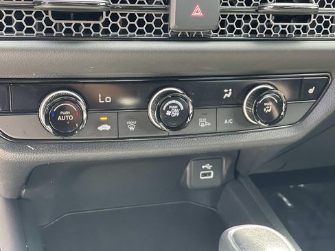 Certified 2023 Honda HR-V Sport image 9