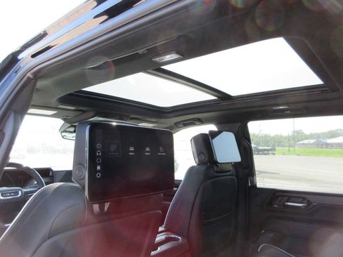 New 2026 GMC Yukon AT4 Ultimate AWD/4WD image 12