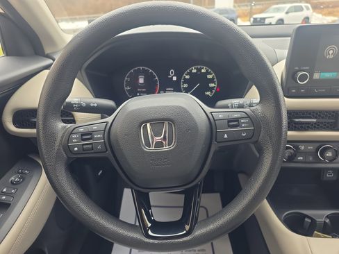Used 2023 Honda HR-V LX image 18