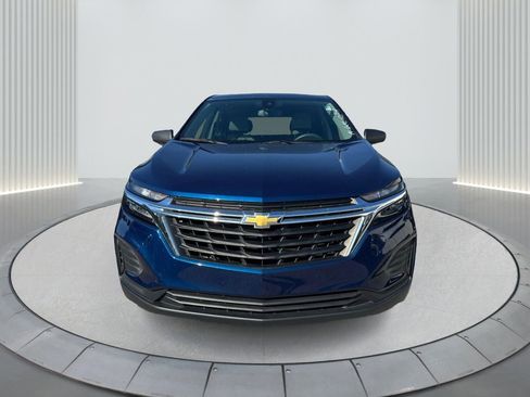 Used 2023 Chevrolet Equinox LS image 2