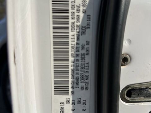 Used 2014 RAM 1500 Laramie image 35