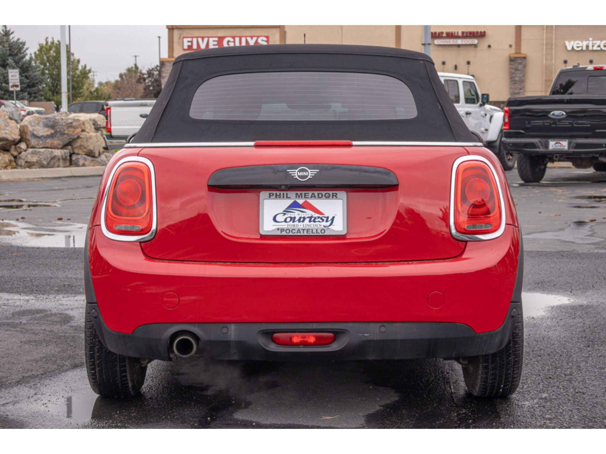 Used 2019 MINI Cooper Convertible FWD image 4