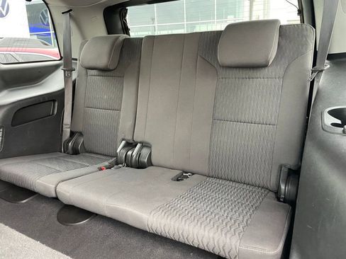 Used 2020 GMC Yukon SLE w/ SLE Value Package AWD/4WD image 9