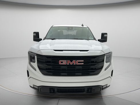 Used 2024 GMC Sierra 1500 Elevation w/ Preferred Package AWD/4WD image 2