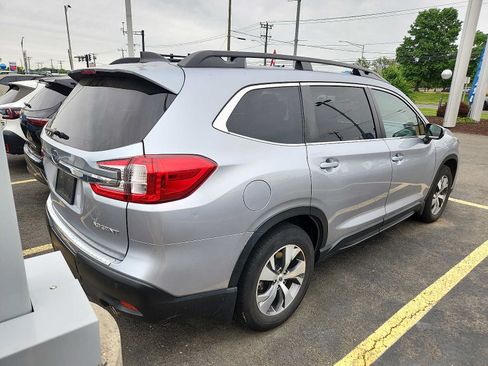 Used 2023 Subaru Ascent Premium w/ Convenience Package AWD/4WD image 6