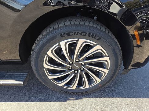 New 2025 Lincoln Navigator Black Label image 7