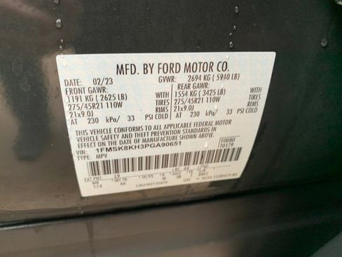 Certified 2023 Ford Explorer ST-Line w/ Class IV Trailer Tow Package image 33